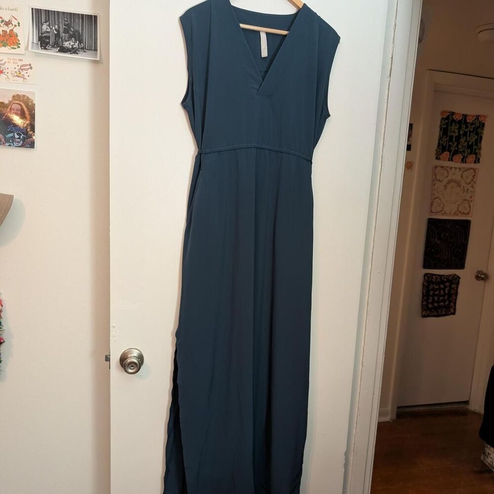 Athleta Women's Teal Maxi Dress